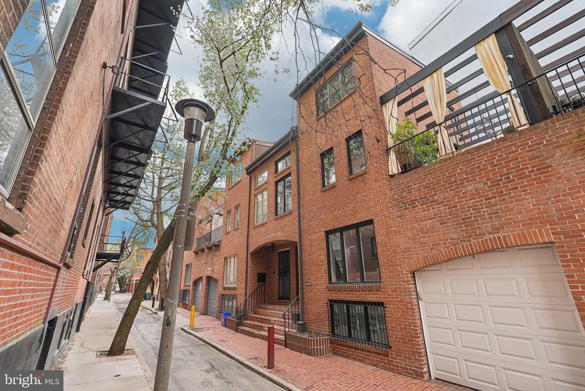 WASHINGTON SQ WEST - Residential