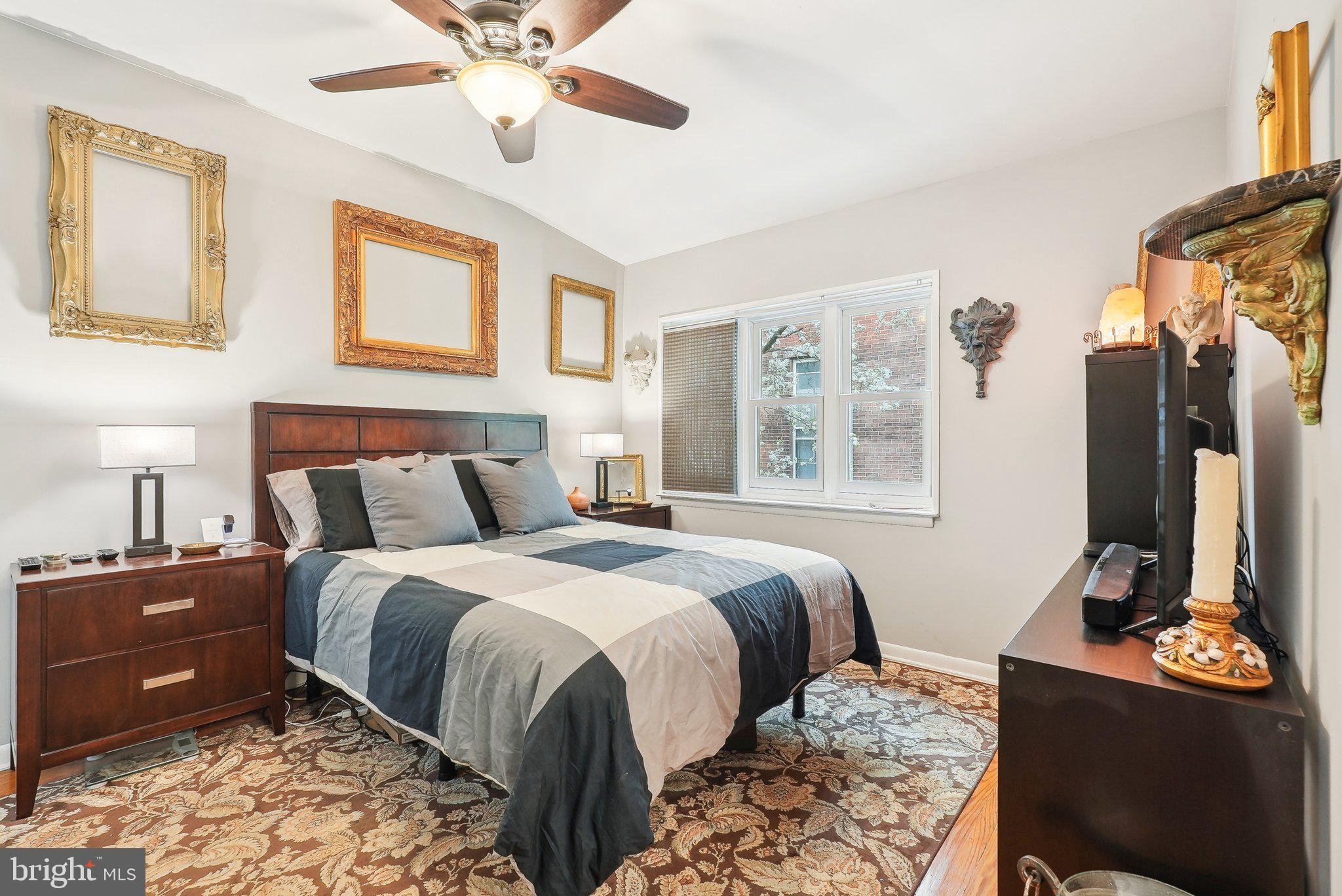 WASHINGTON SQ WEST - Residential