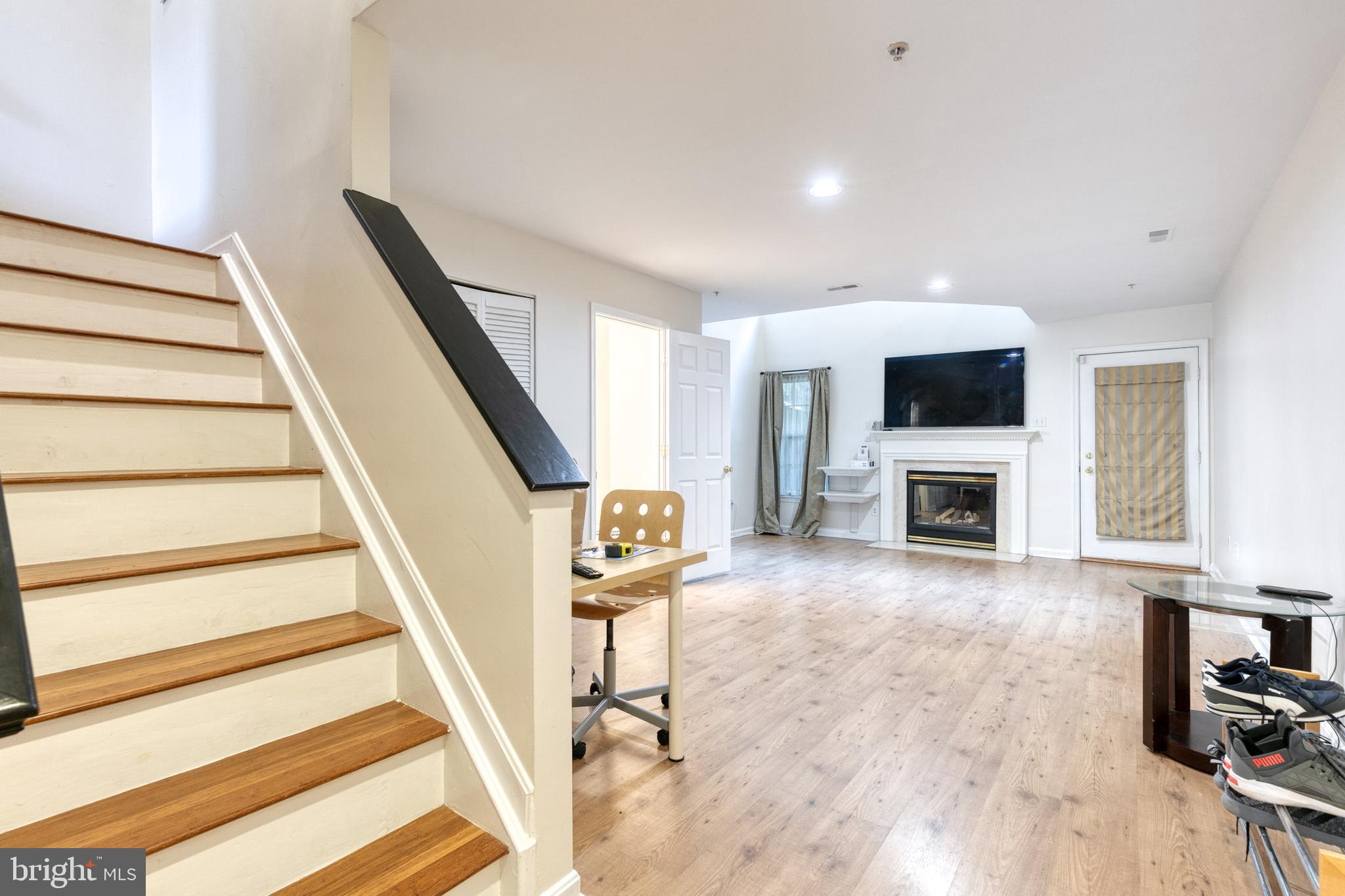 CROSSWELL FARMS - Residential Lease