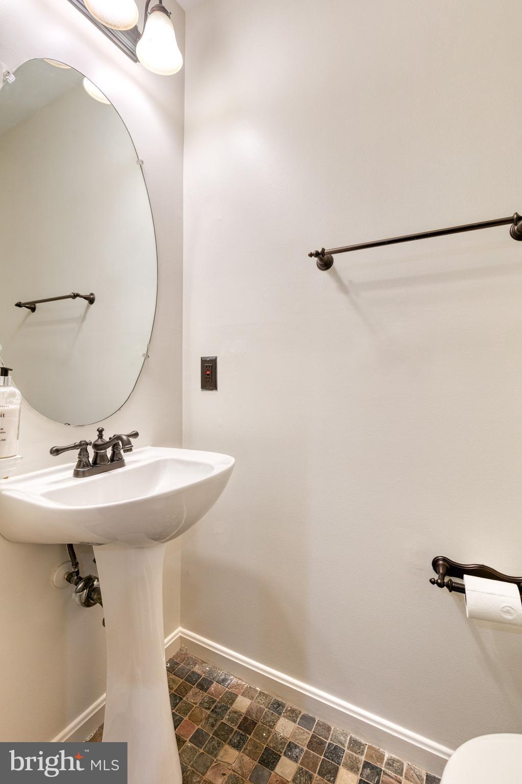 CROSSWELL FARMS - Residential Lease