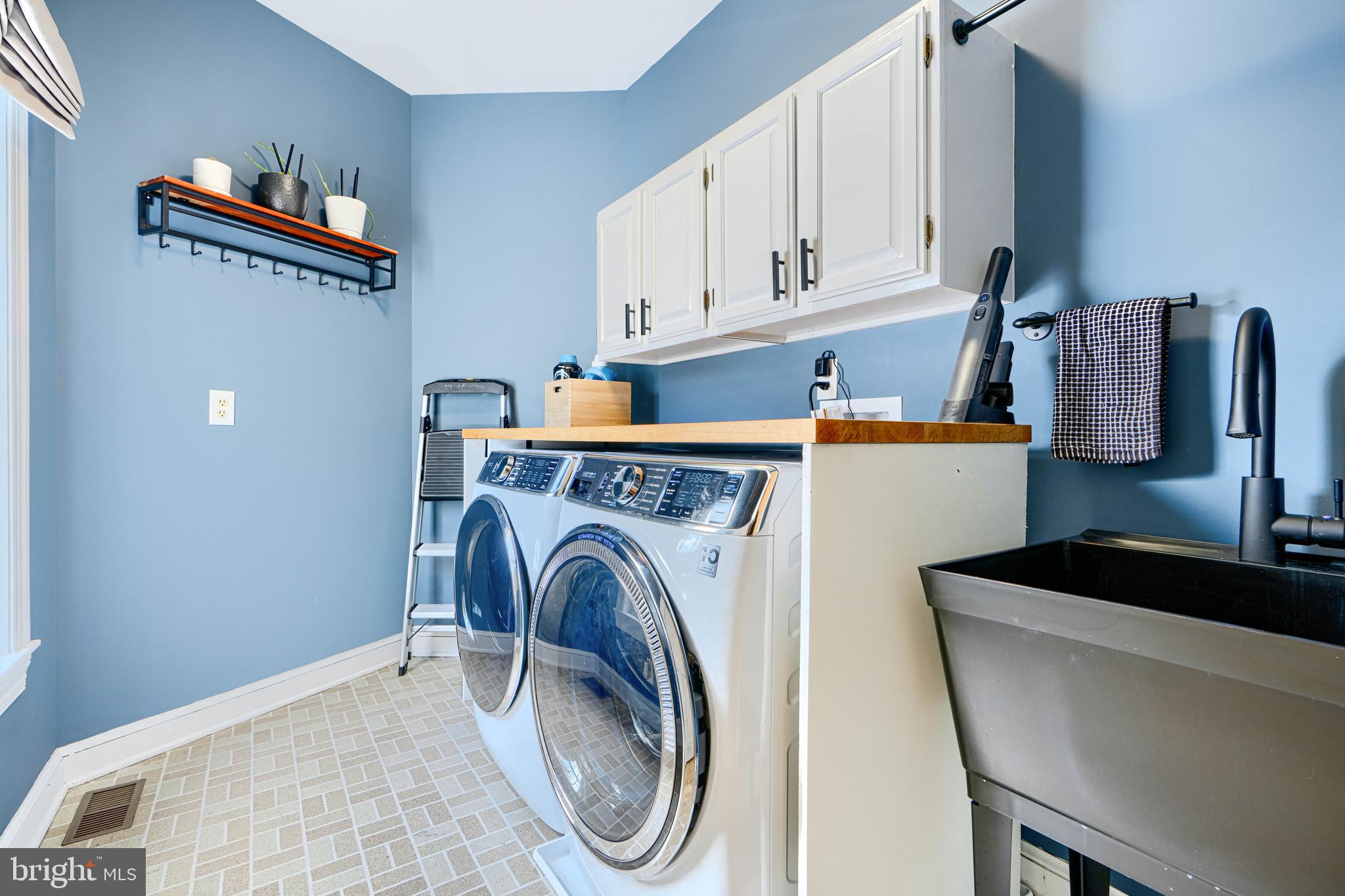 BELVOIR FARMS - Residential