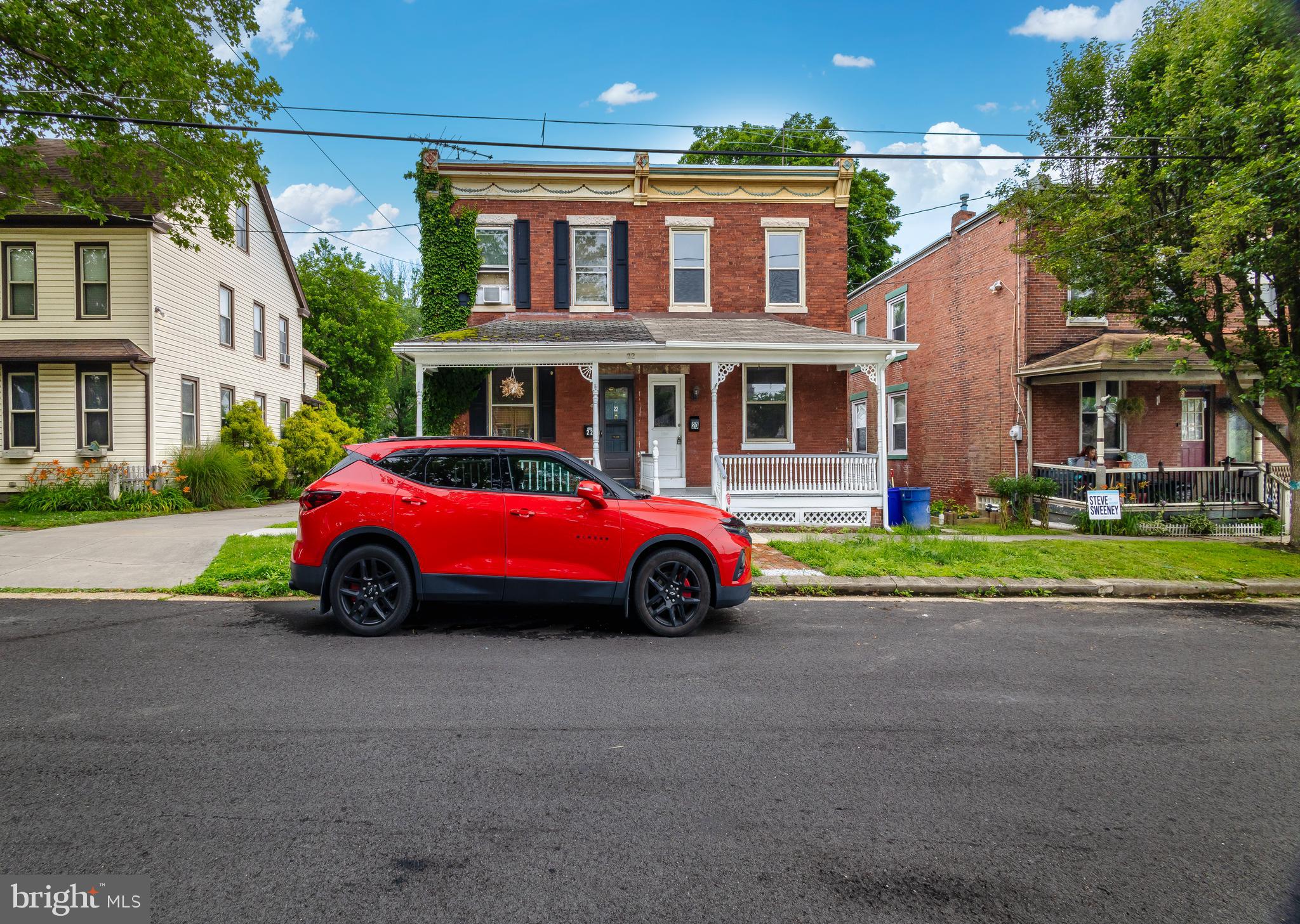 22 LAUREL STREET