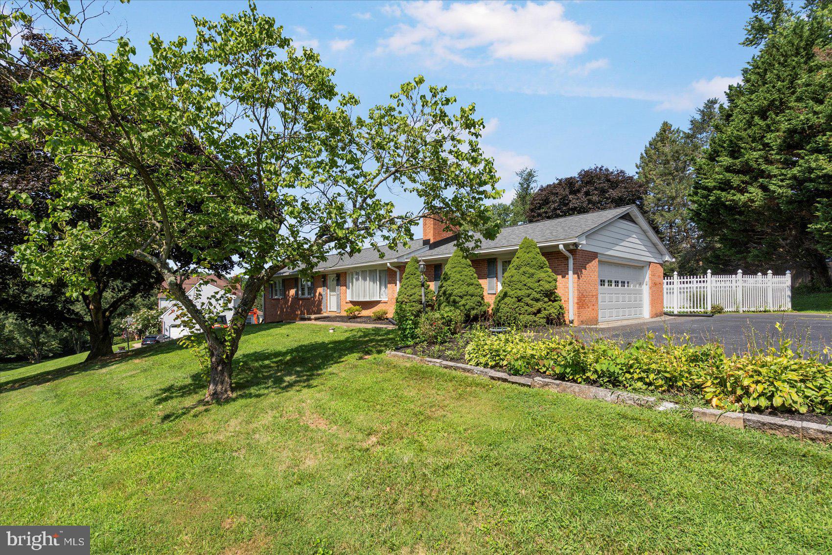 2616 LAWSON ROAD