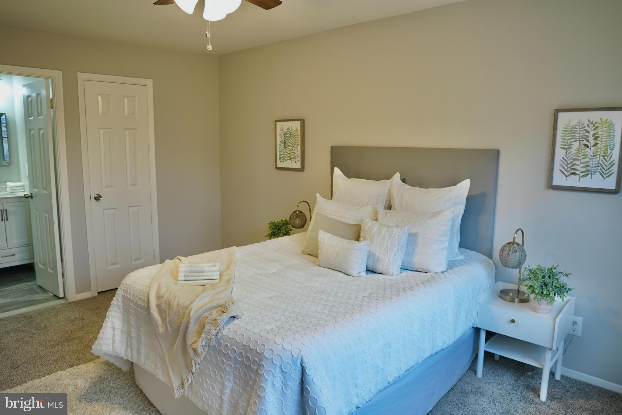 CARLTON SQUARE - Residential