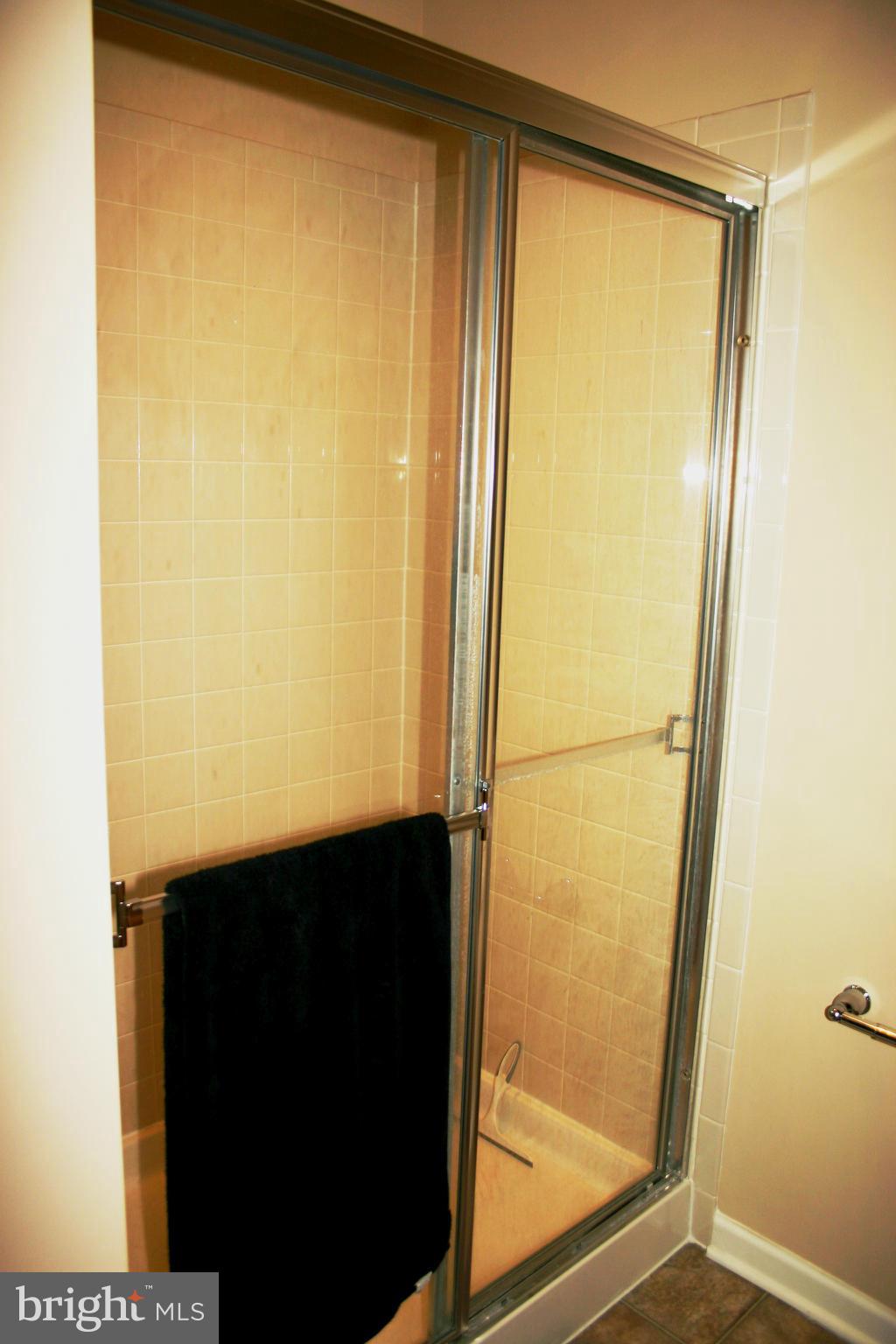 LAKELAND PLACE - Residential