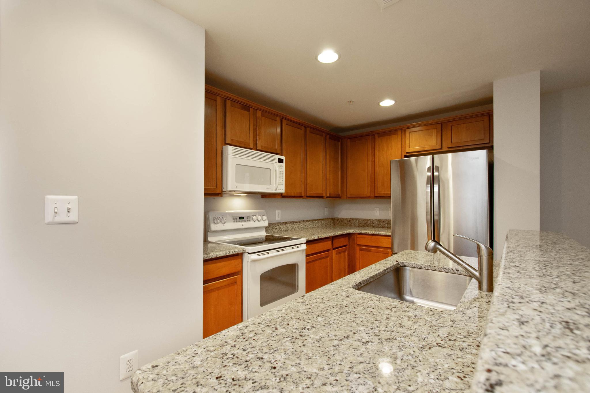 EAST MARKET AT FAIR LAKE - Residential