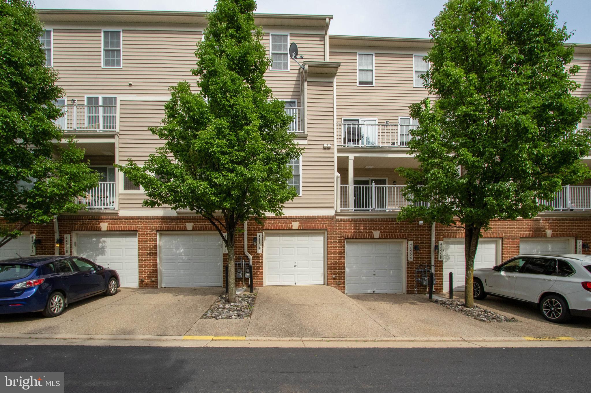 EAST MARKET AT FAIR LAKE - Residential