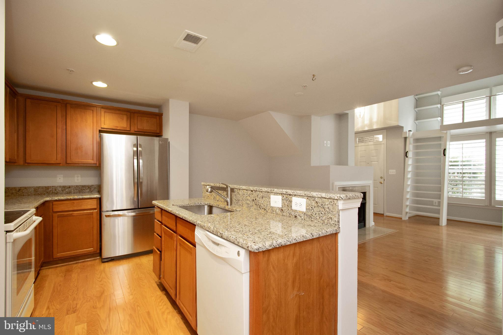 EAST MARKET AT FAIR LAKE - Residential