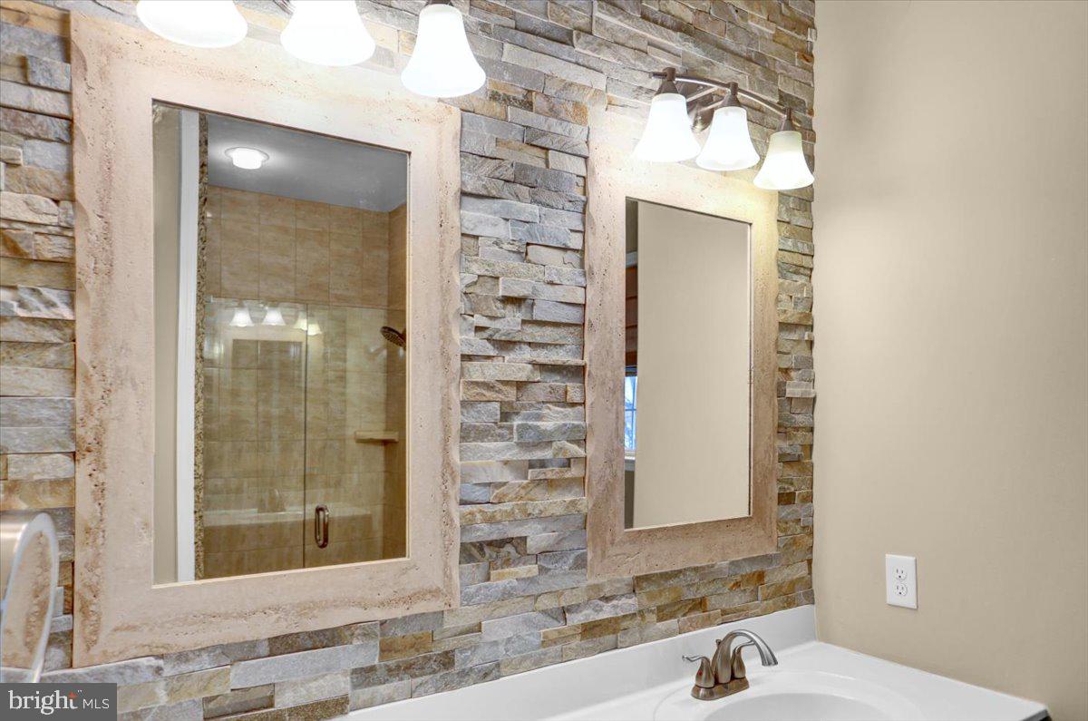 GREEN VALLEY ESTAT - Residential