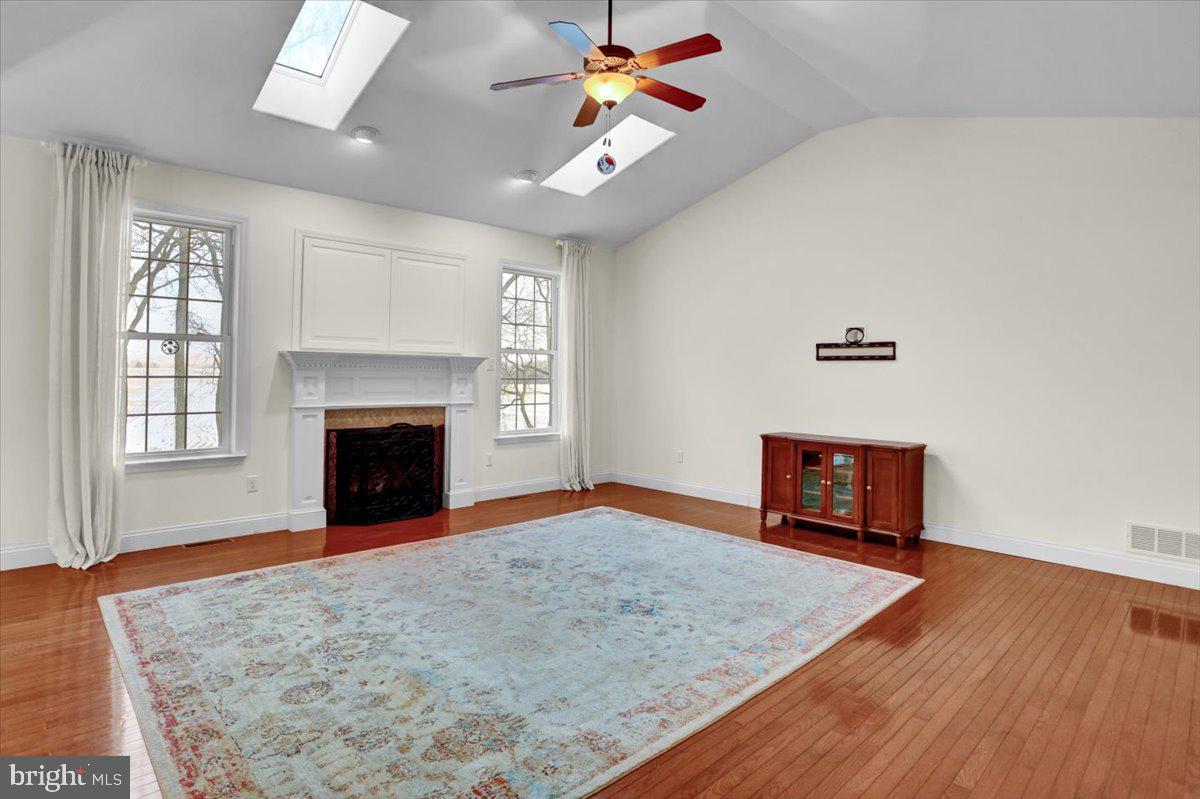 GREEN VALLEY ESTAT - Residential