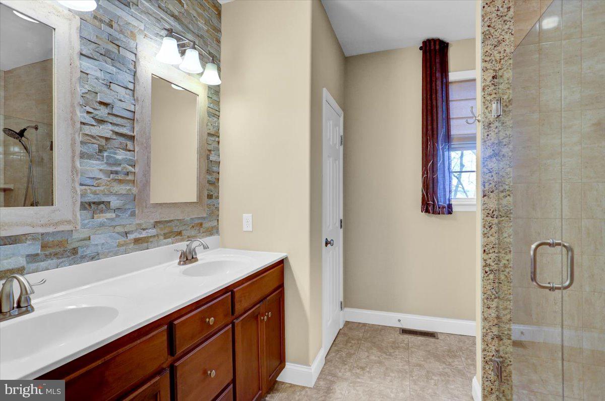 GREEN VALLEY ESTAT - Residential