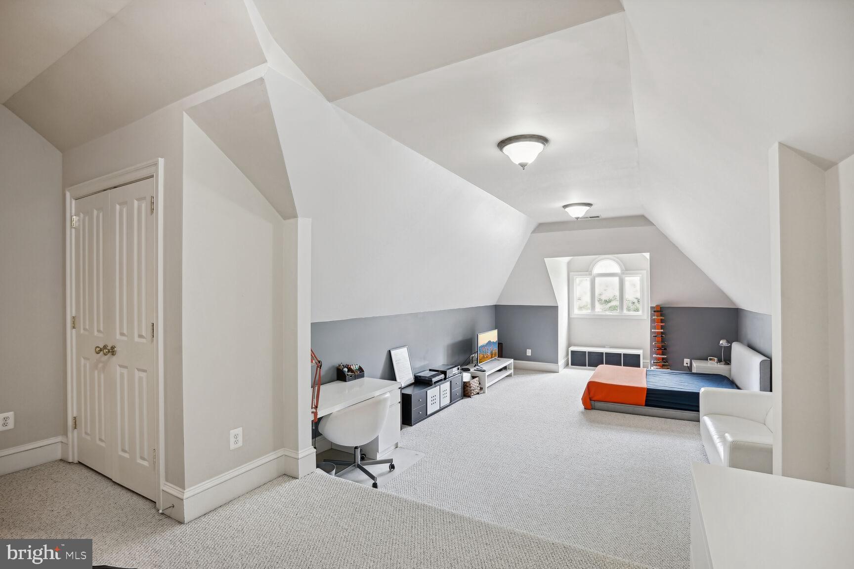 ALEXANDRIA - Residential Lease