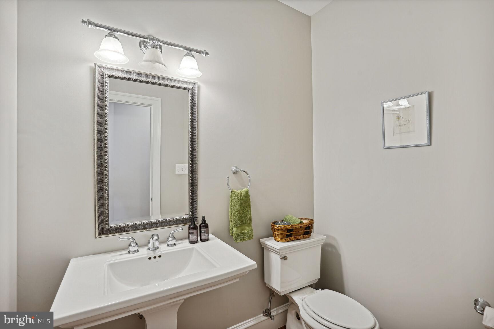 ALEXANDRIA - Residential Lease