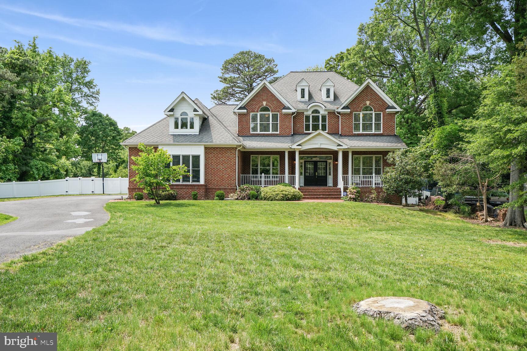 ALEXANDRIA - Residential Lease