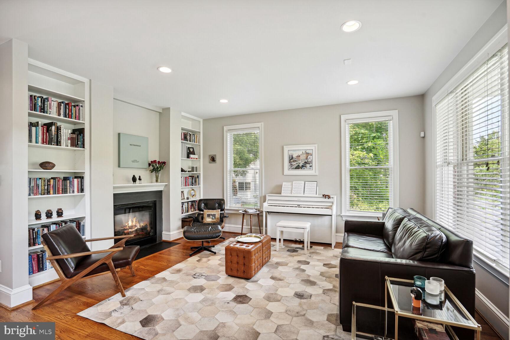 ALEXANDRIA - Residential Lease