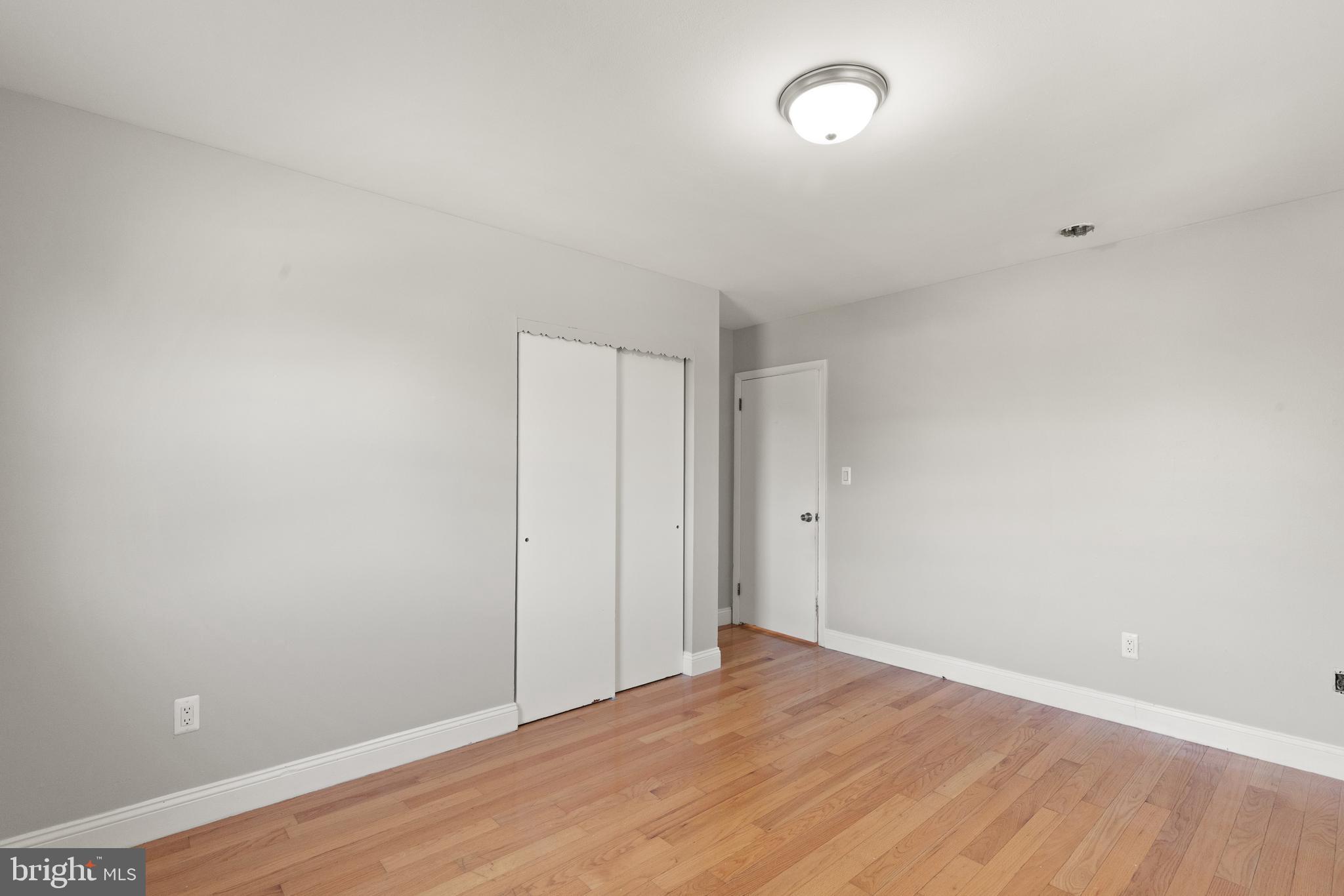 CATONSVILLE MANOR - Residential