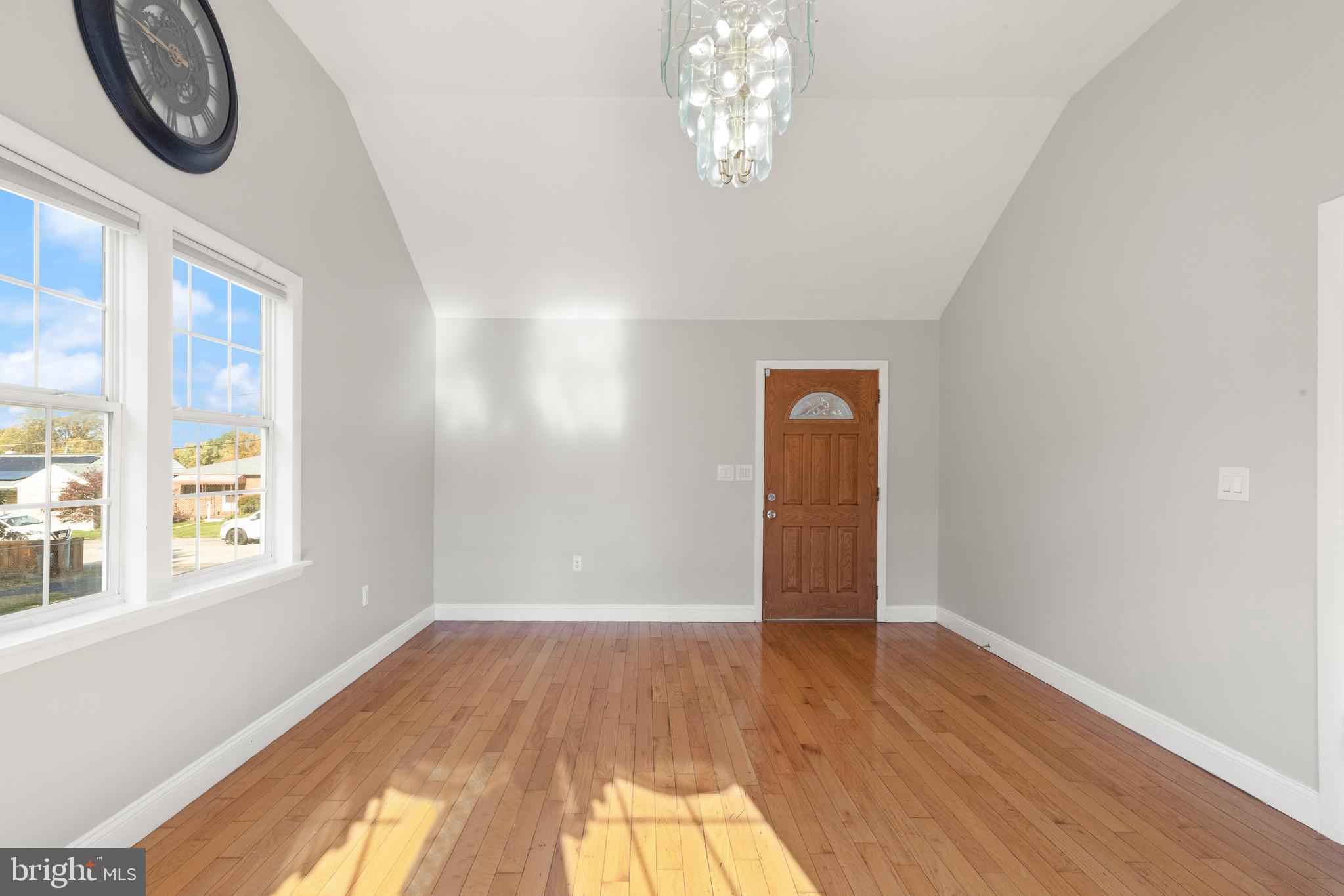 CATONSVILLE MANOR - Residential