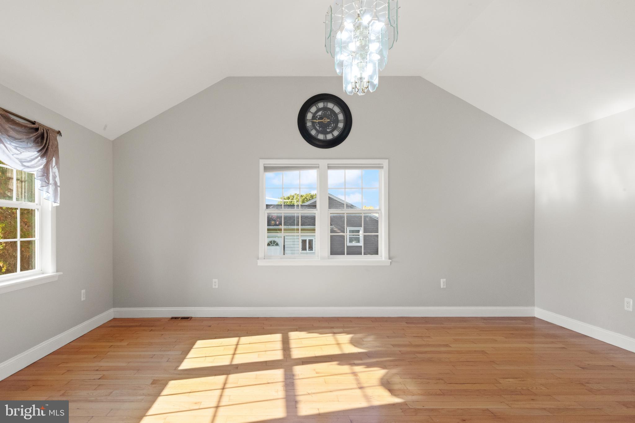 CATONSVILLE MANOR - Residential