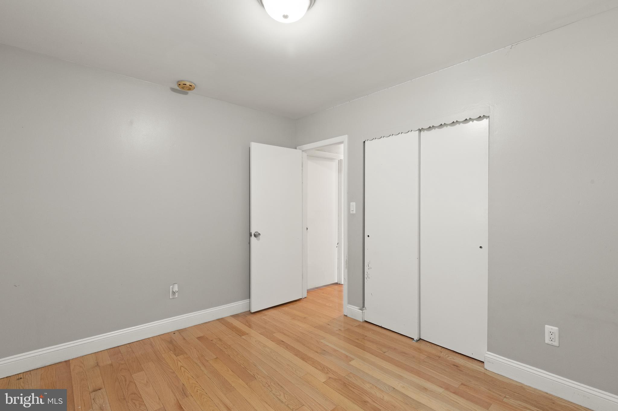 CATONSVILLE MANOR - Residential