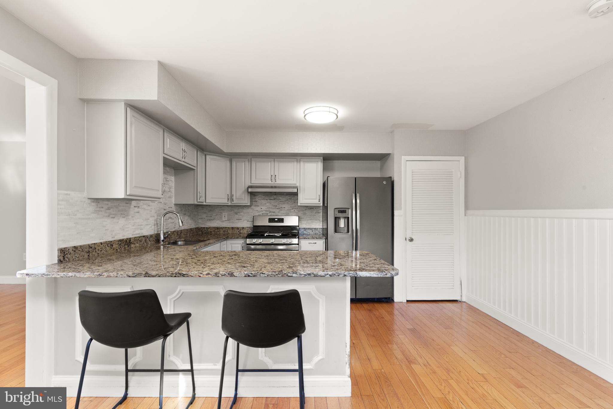 CATONSVILLE MANOR - Residential