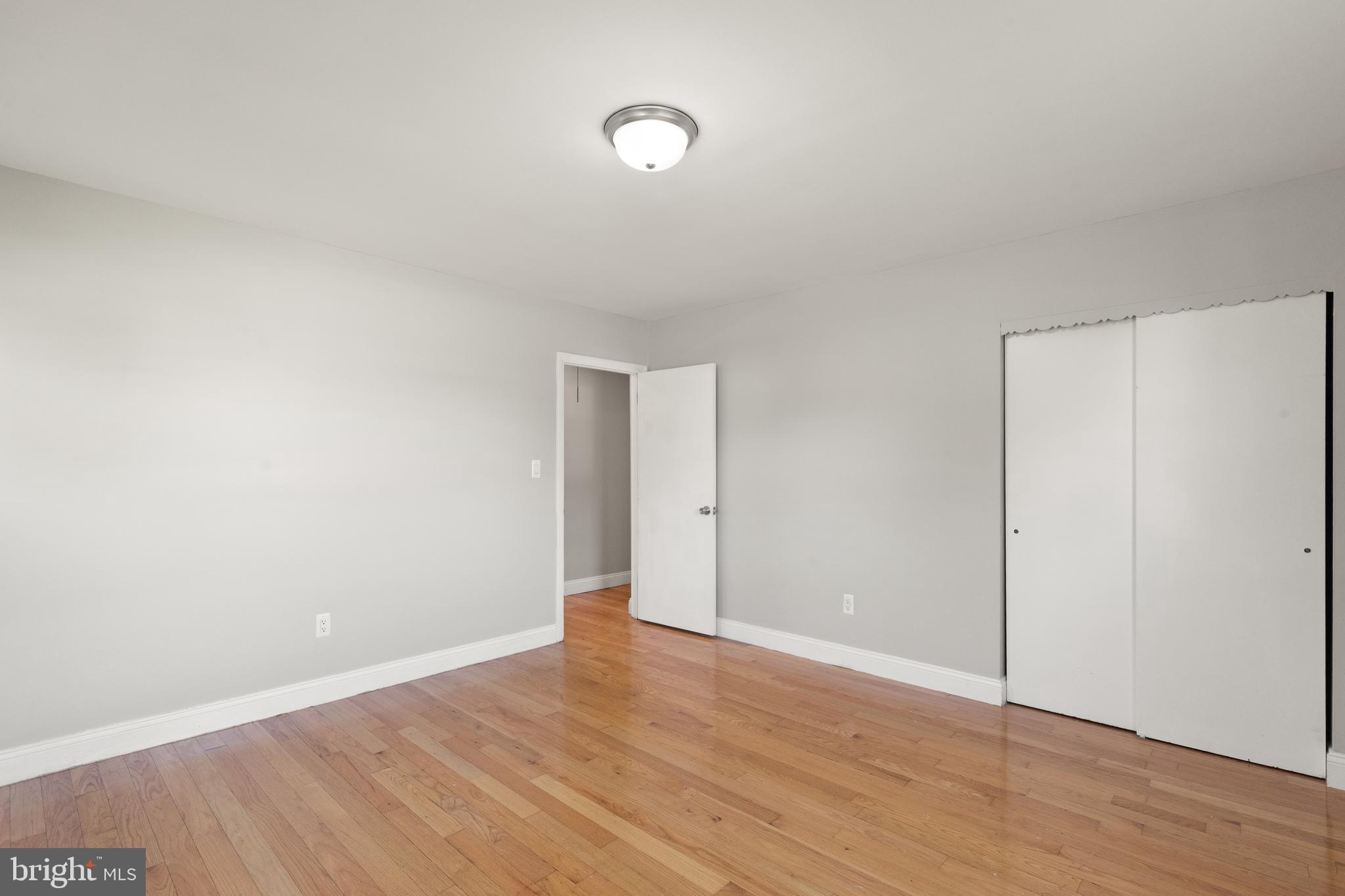 CATONSVILLE MANOR - Residential