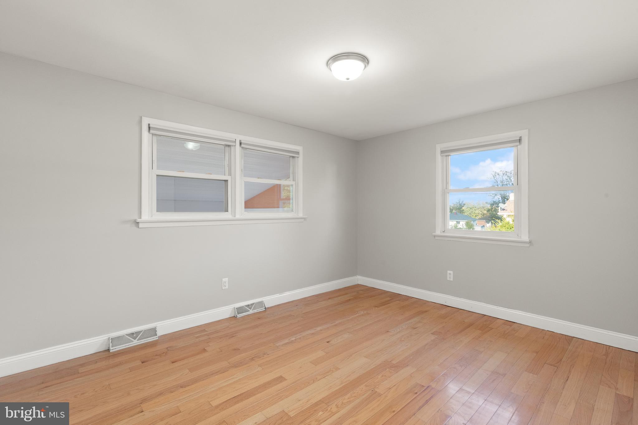 CATONSVILLE MANOR - Residential