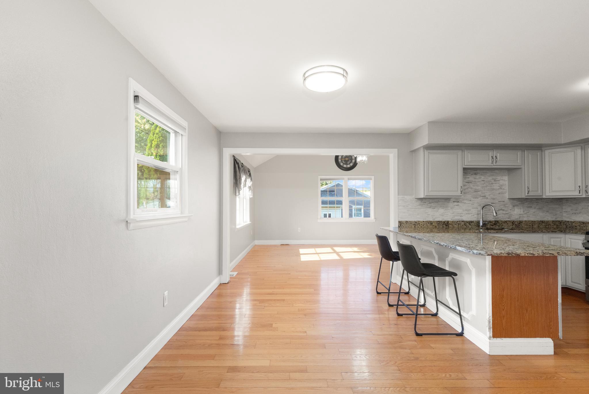 CATONSVILLE MANOR - Residential