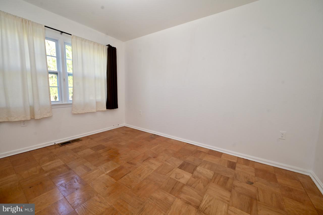 REGENT SQUARE - Residential