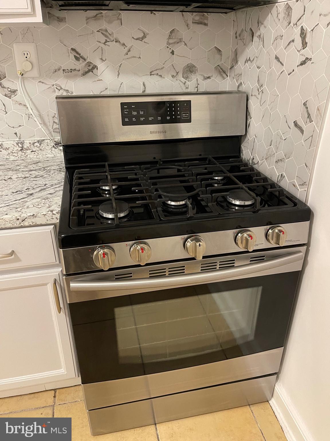 GLENMONT - Residential Lease