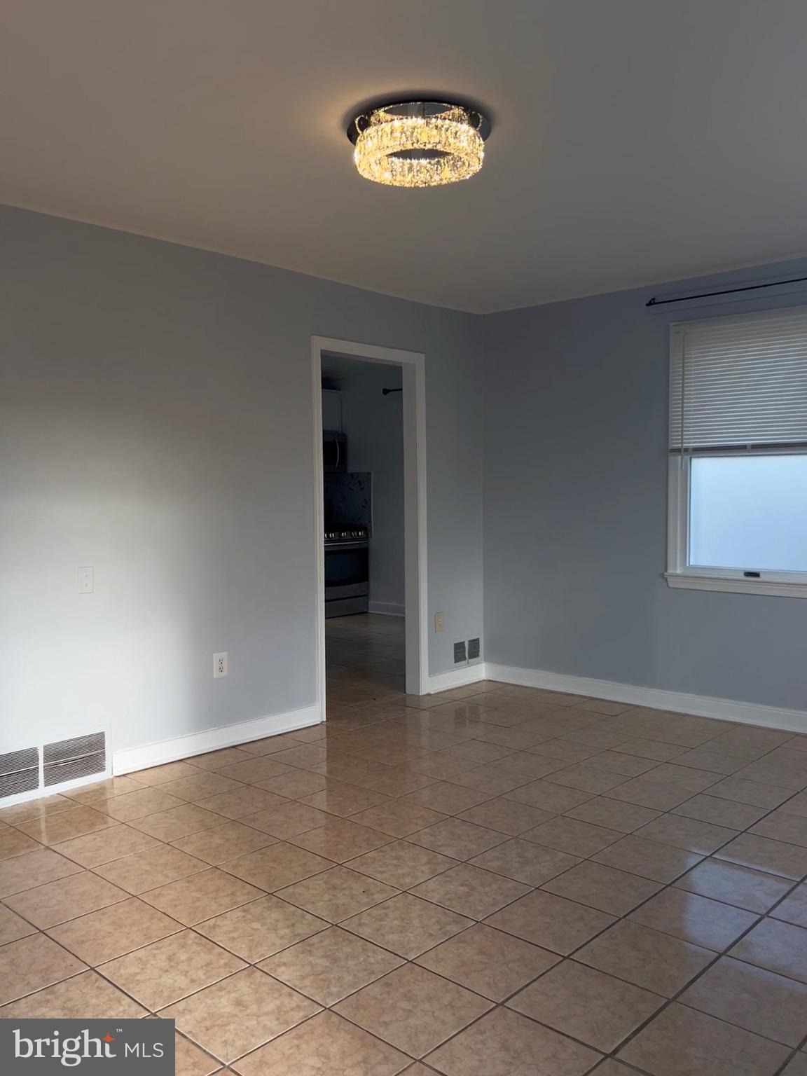 GLENMONT - Residential Lease