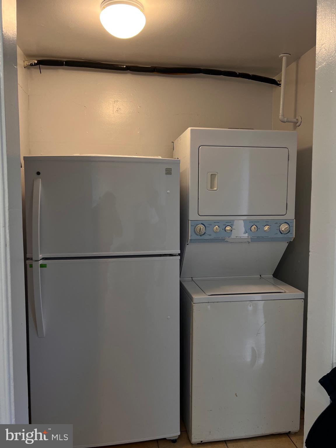 GLENMONT - Residential Lease