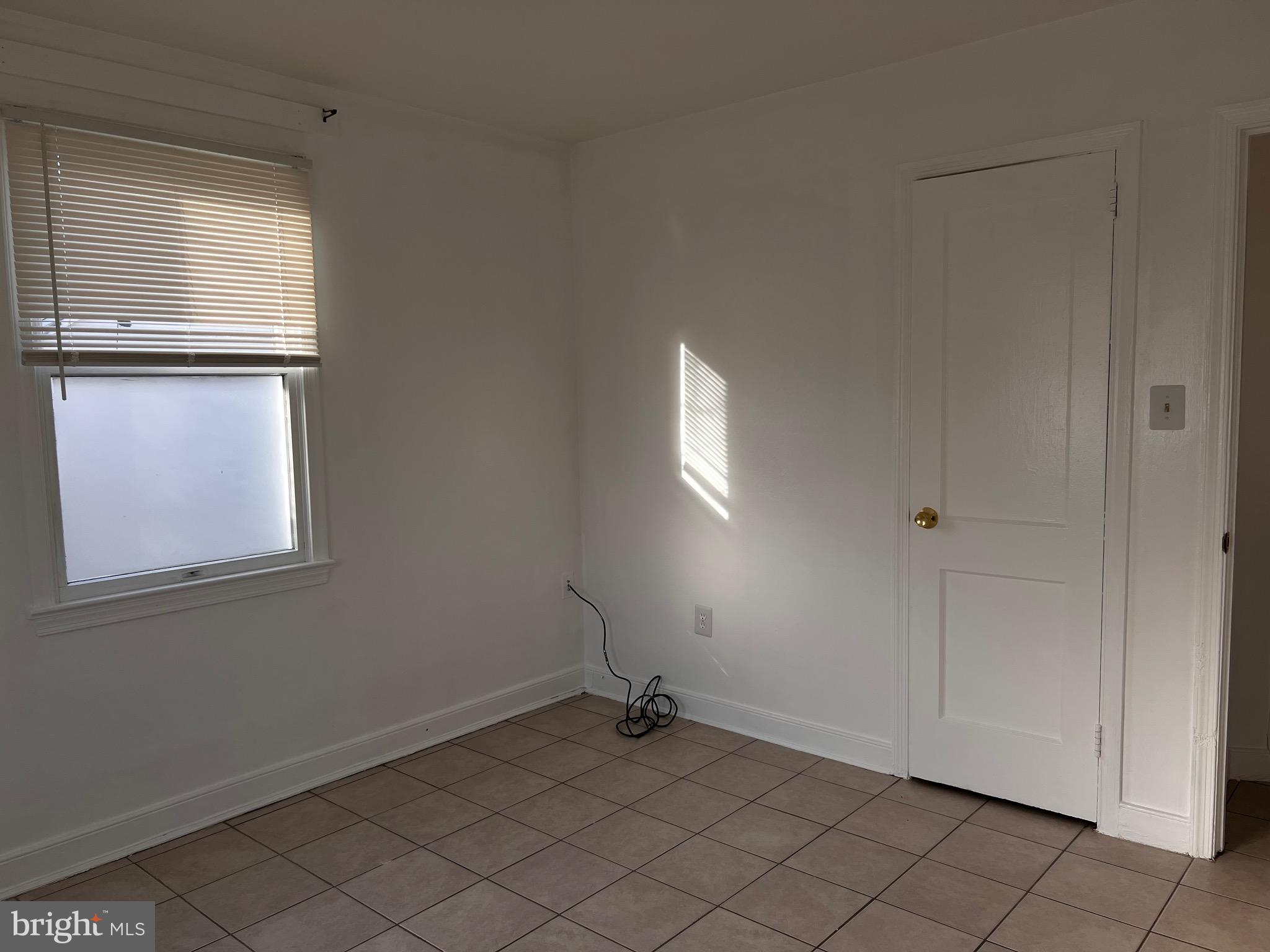 GLENMONT - Residential Lease