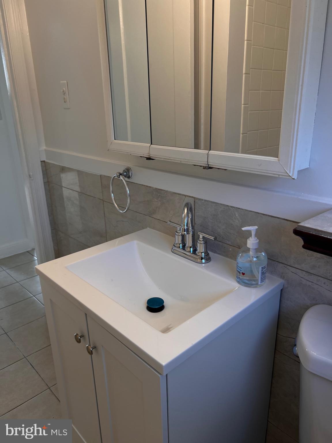 GLENMONT - Residential Lease