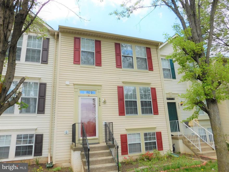 Beautiful 4BR 3.5BA townhome in a quiet neighborhood.  Hardwood floors on main level. Kitchen w/ marble tile, stainless appliances & granite counters. Large deck overlooking common area.  Freshly painted neutral throughout.  Lower level walkout basement w/ fireplace, bedroom & full bath.  Spacious master w/ walk-in closet.  New roof w/ full price offer.  Close to rt 28, 29, 66, Braddock, ffx Pkwy!