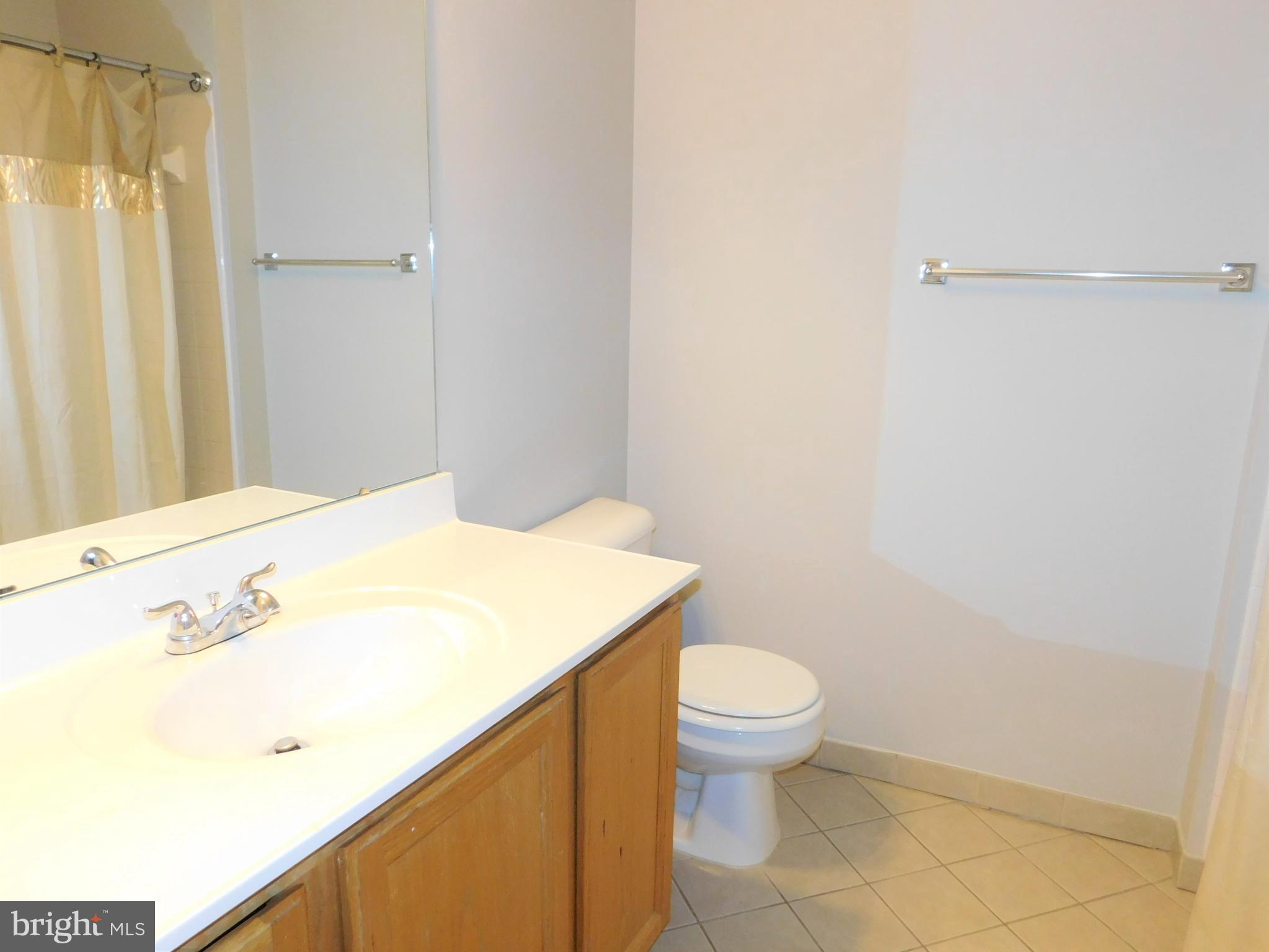 MAPLE POINTE - Residential