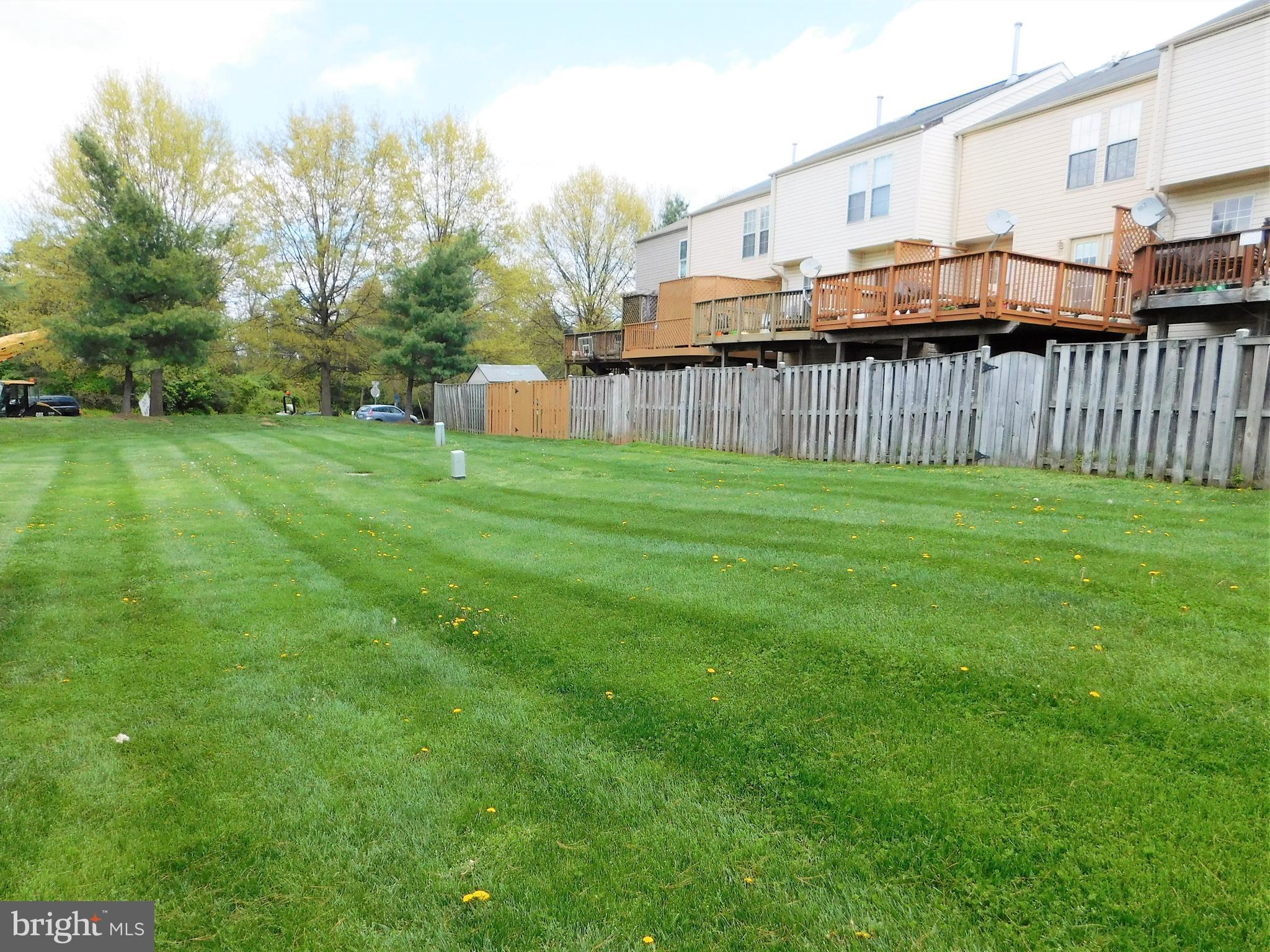 MAPLE POINTE - Residential