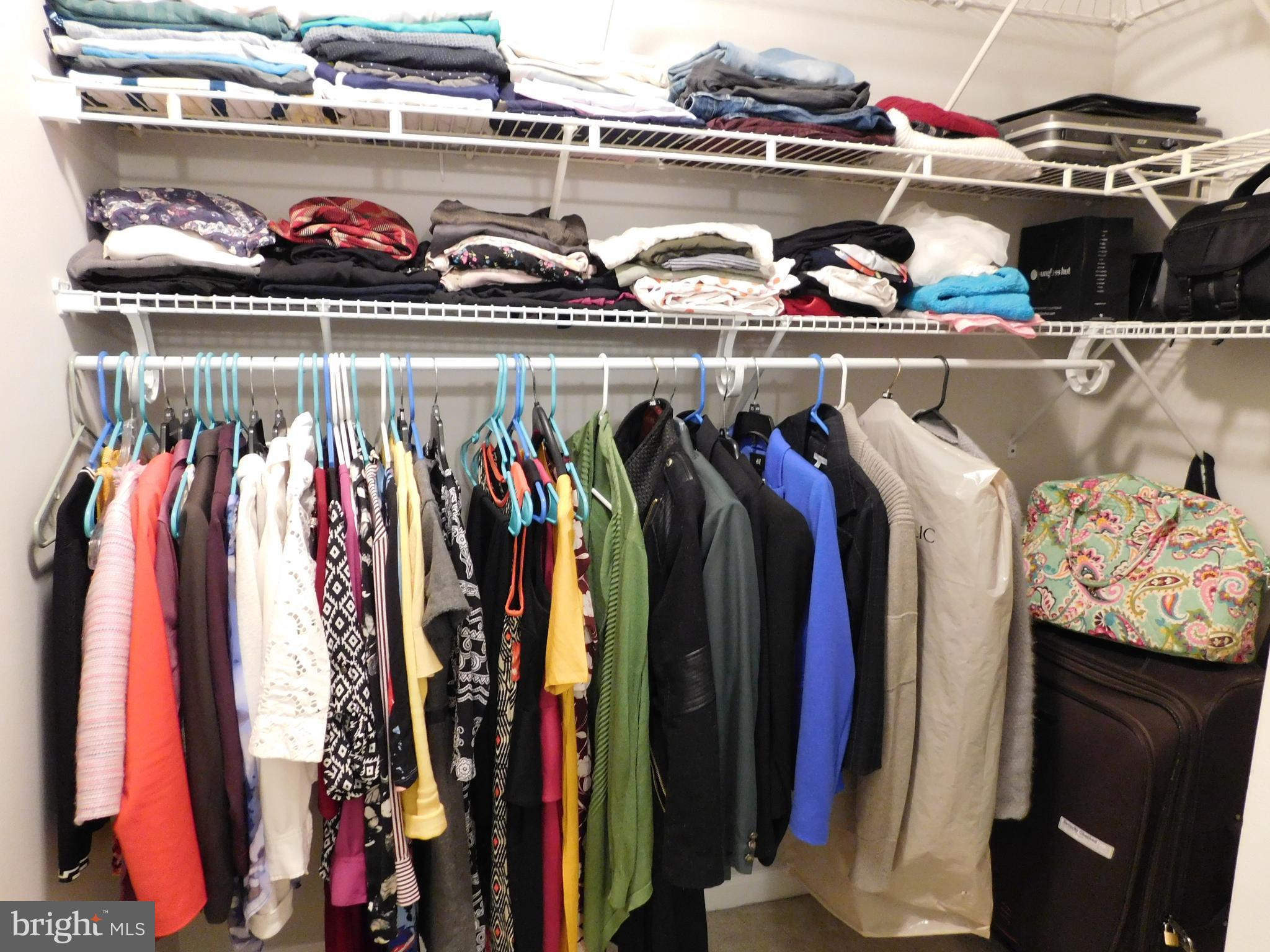 MAPLE POINTE - Residential