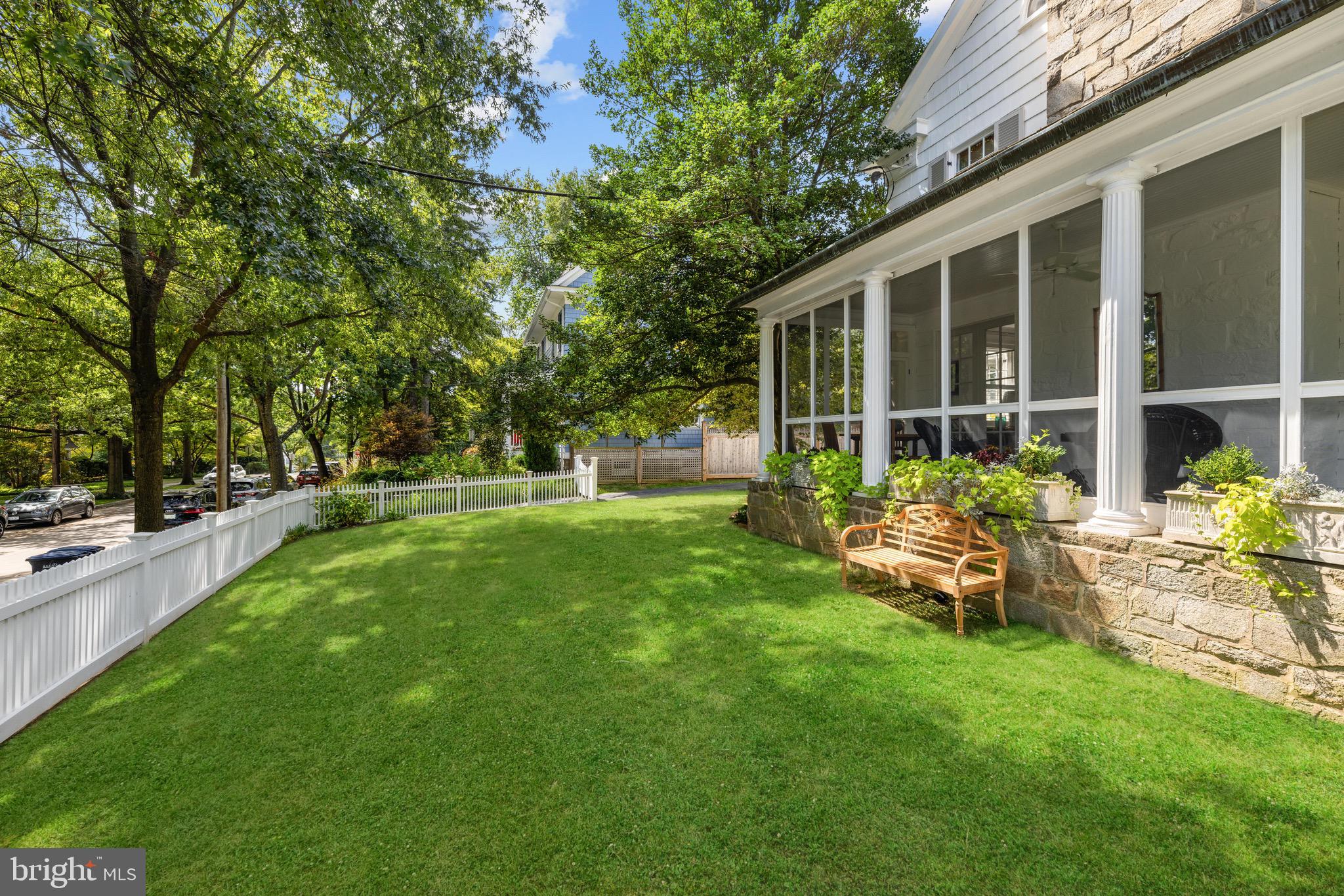 CHEVY CHASE - Residential