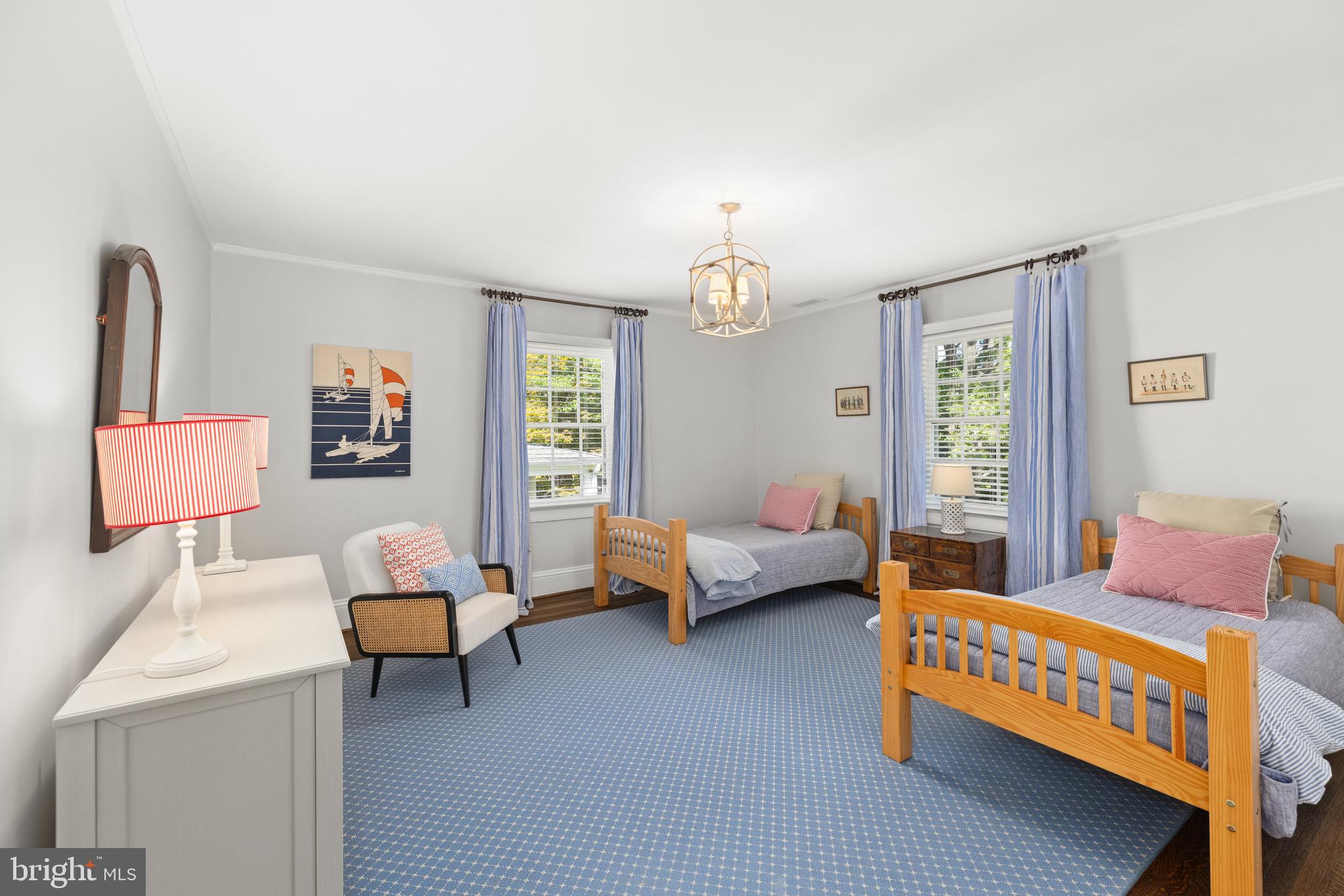 CHEVY CHASE - Residential