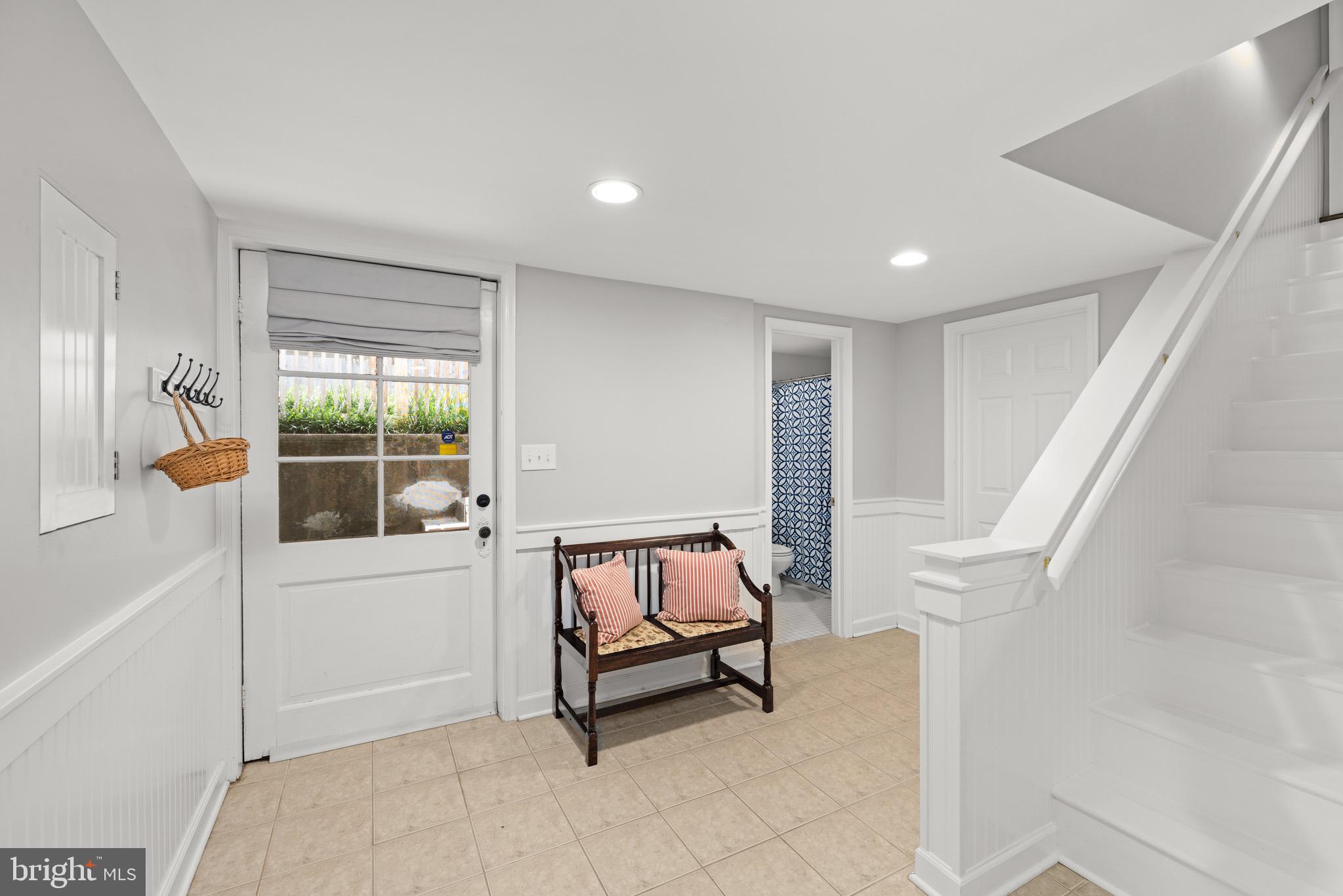 CHEVY CHASE - Residential