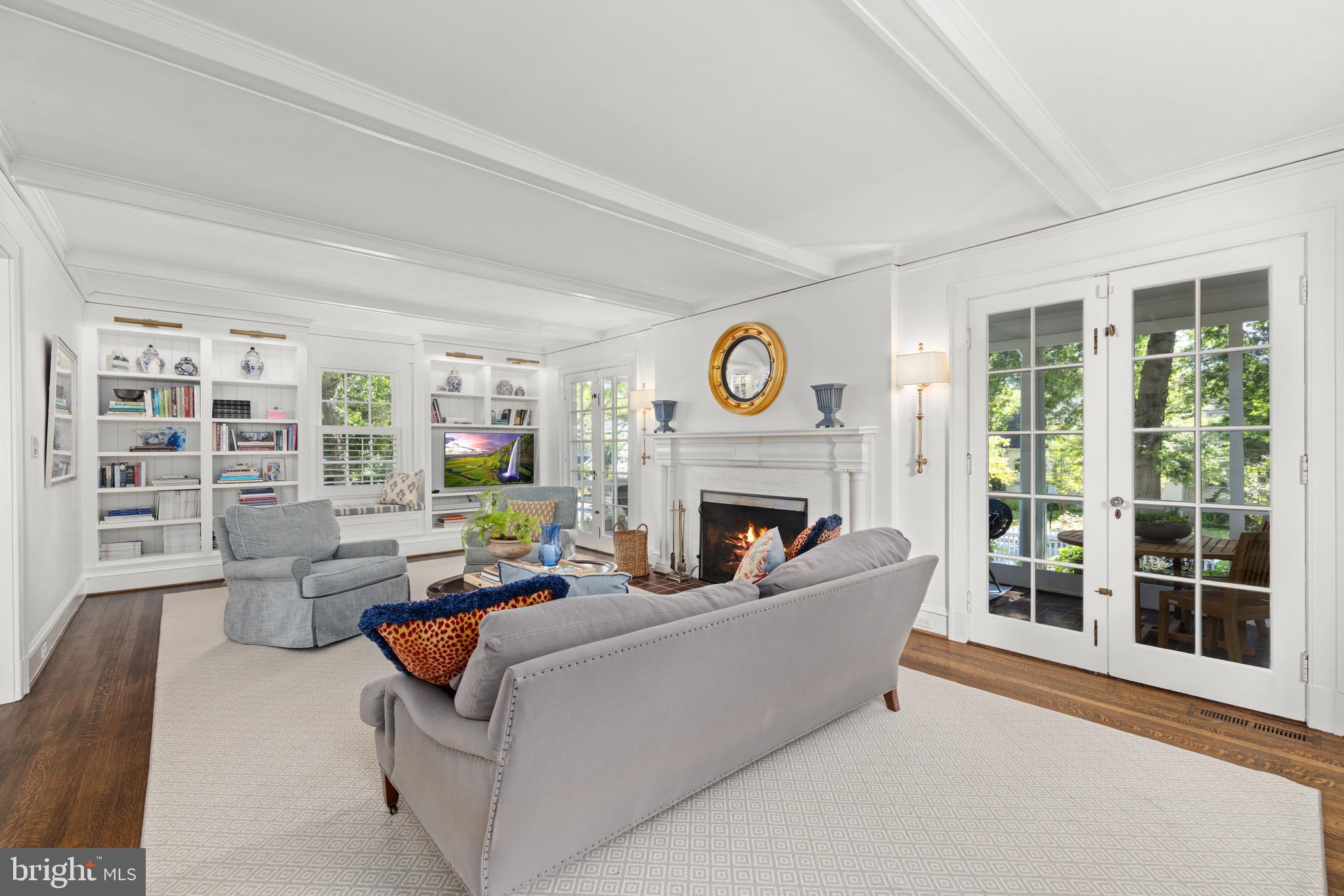 CHEVY CHASE - Residential