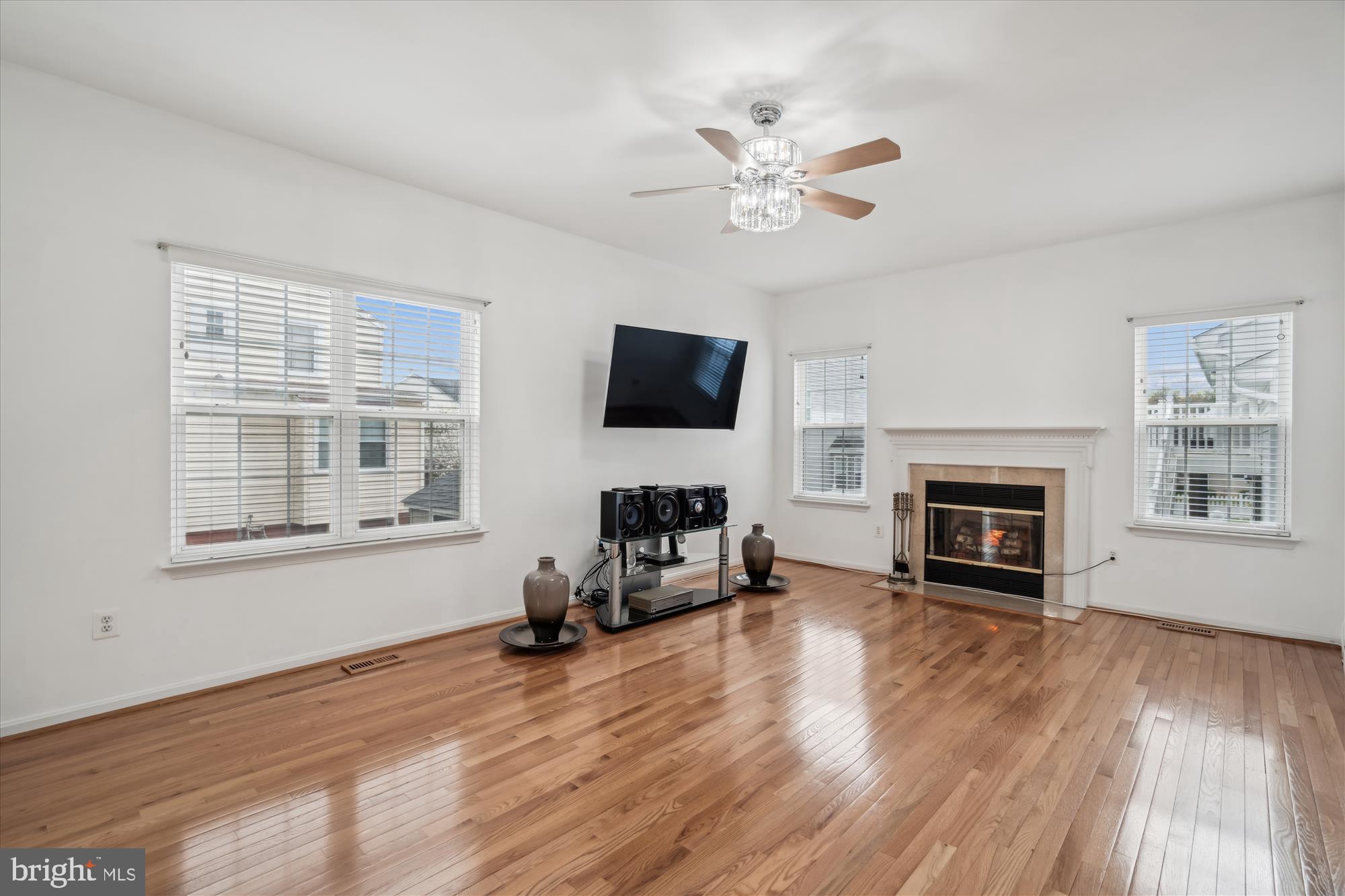 MAGNOLIA WOODS - Residential