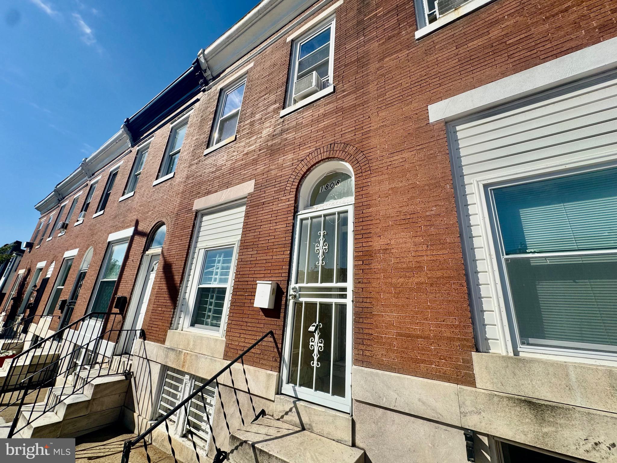 BROADWAY EAST - Residential