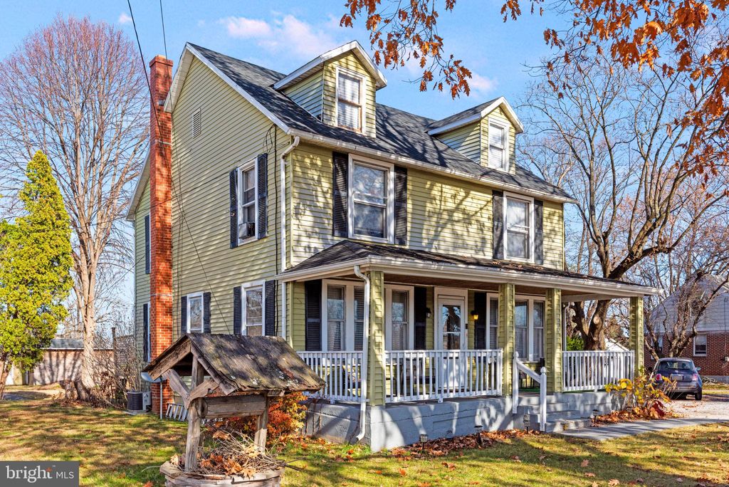 Photo of 1948 W Trindle Rd, CARLISLE, PA 17013 (MLS # PACB2048958)