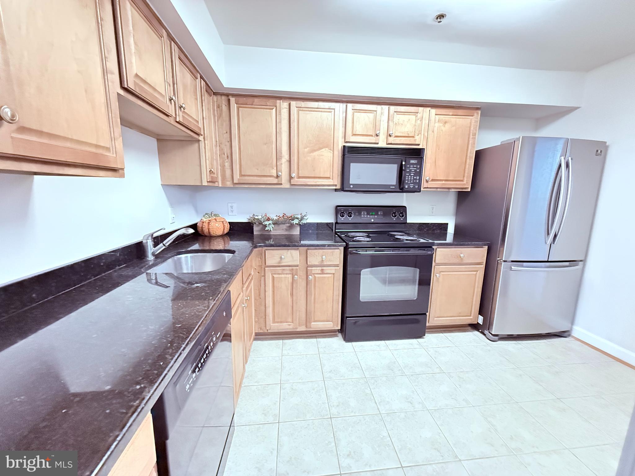 3179 SUMMIT SQUARE DRIVE 2-B5