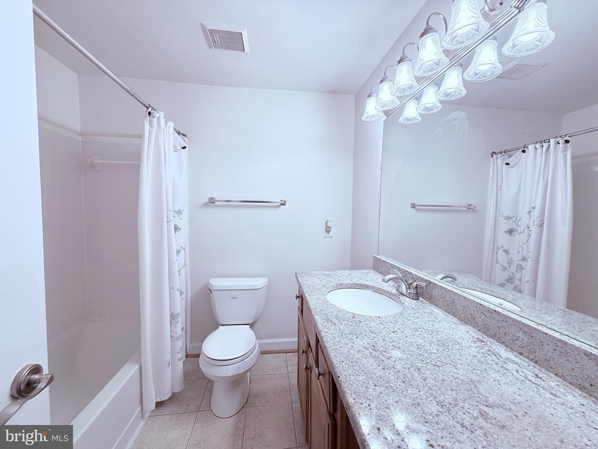 FOUR WINDS AT OAKTON - Residential