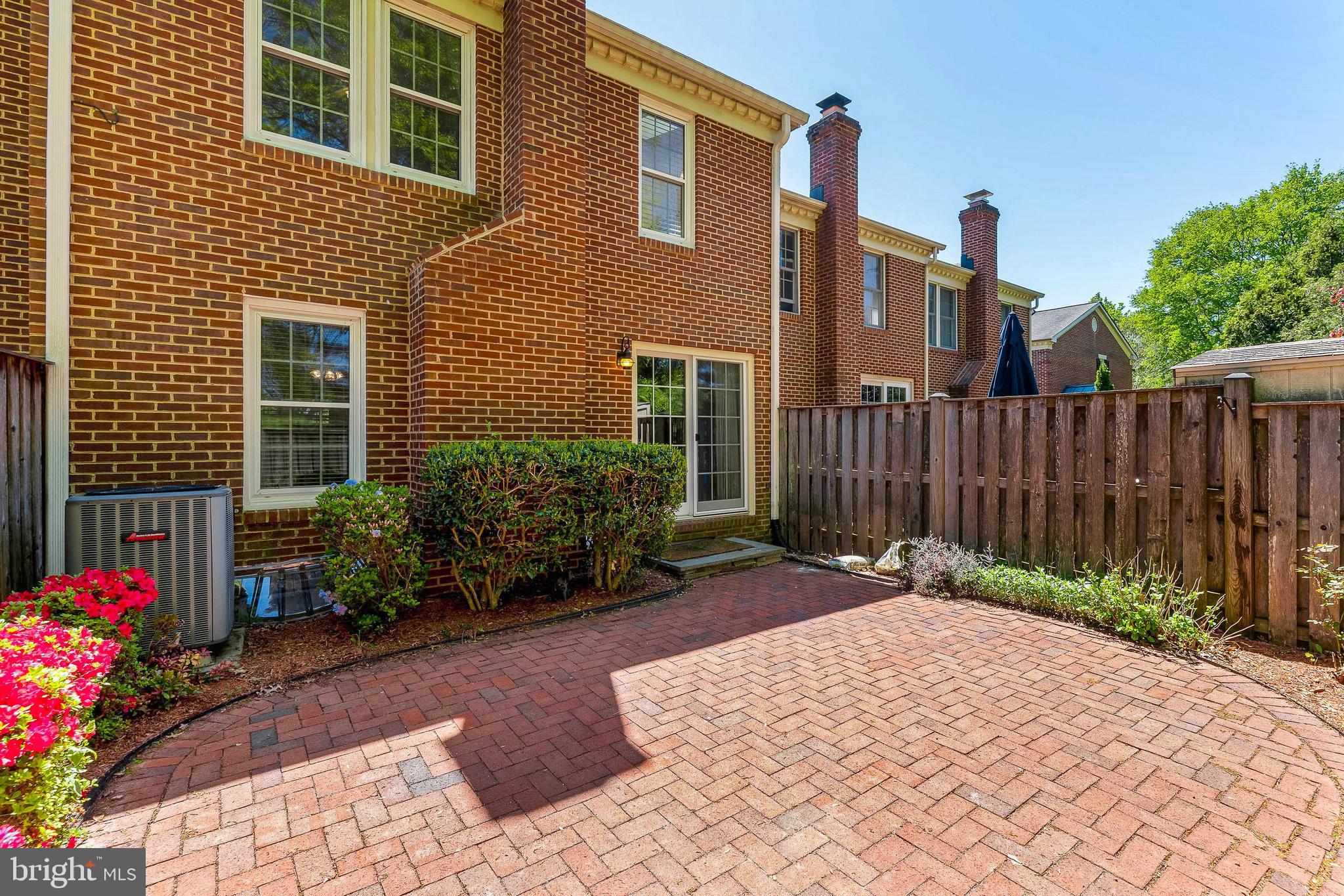 VILLAGE OF HARPERS CHOICE - Residential