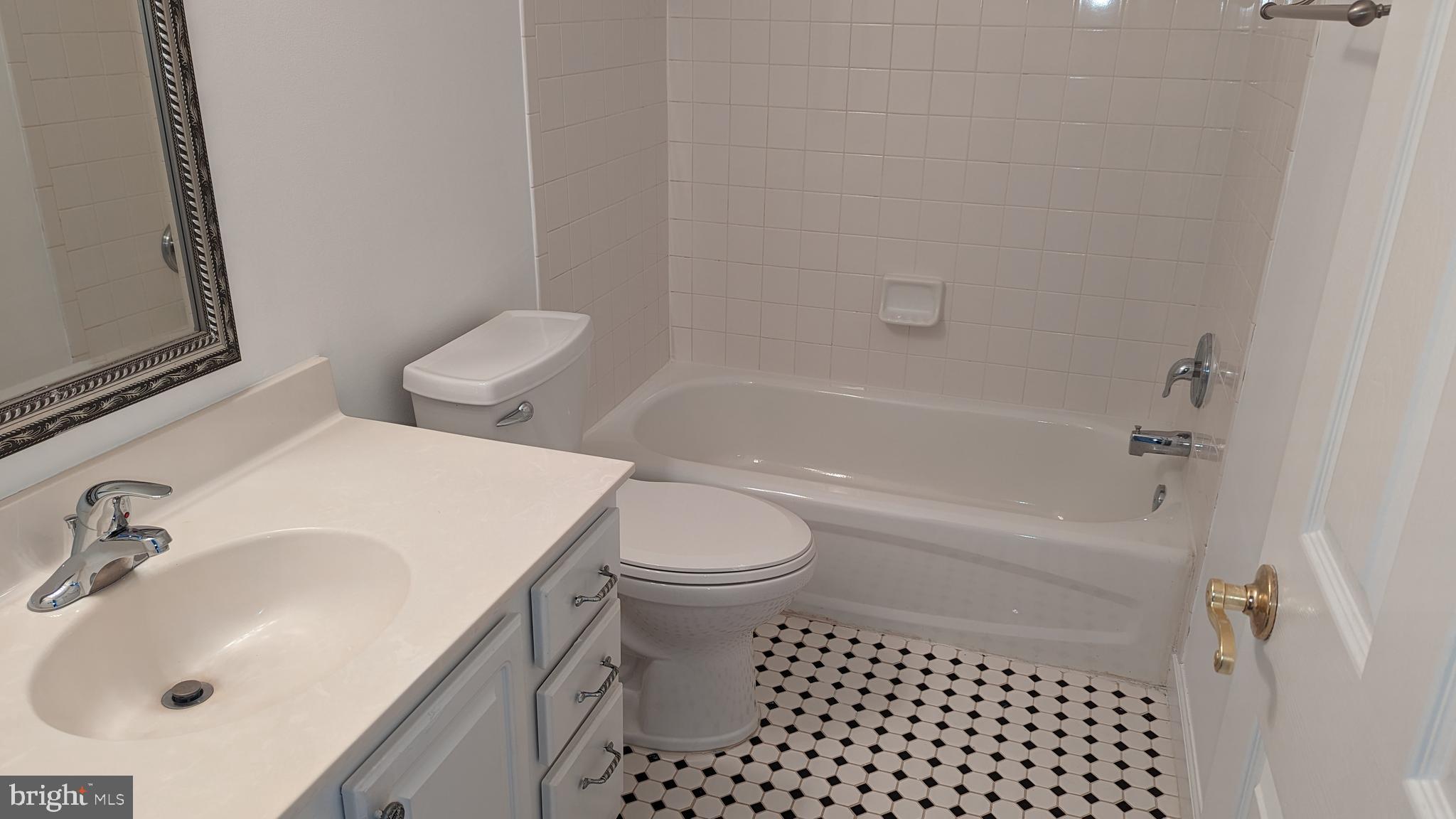 ASHLAND - Residential Lease