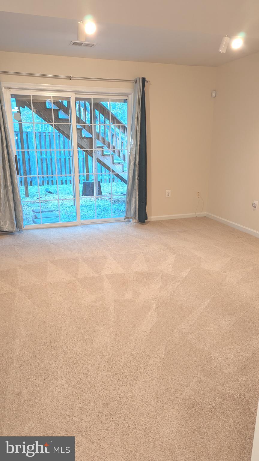 ASHLAND - Residential Lease