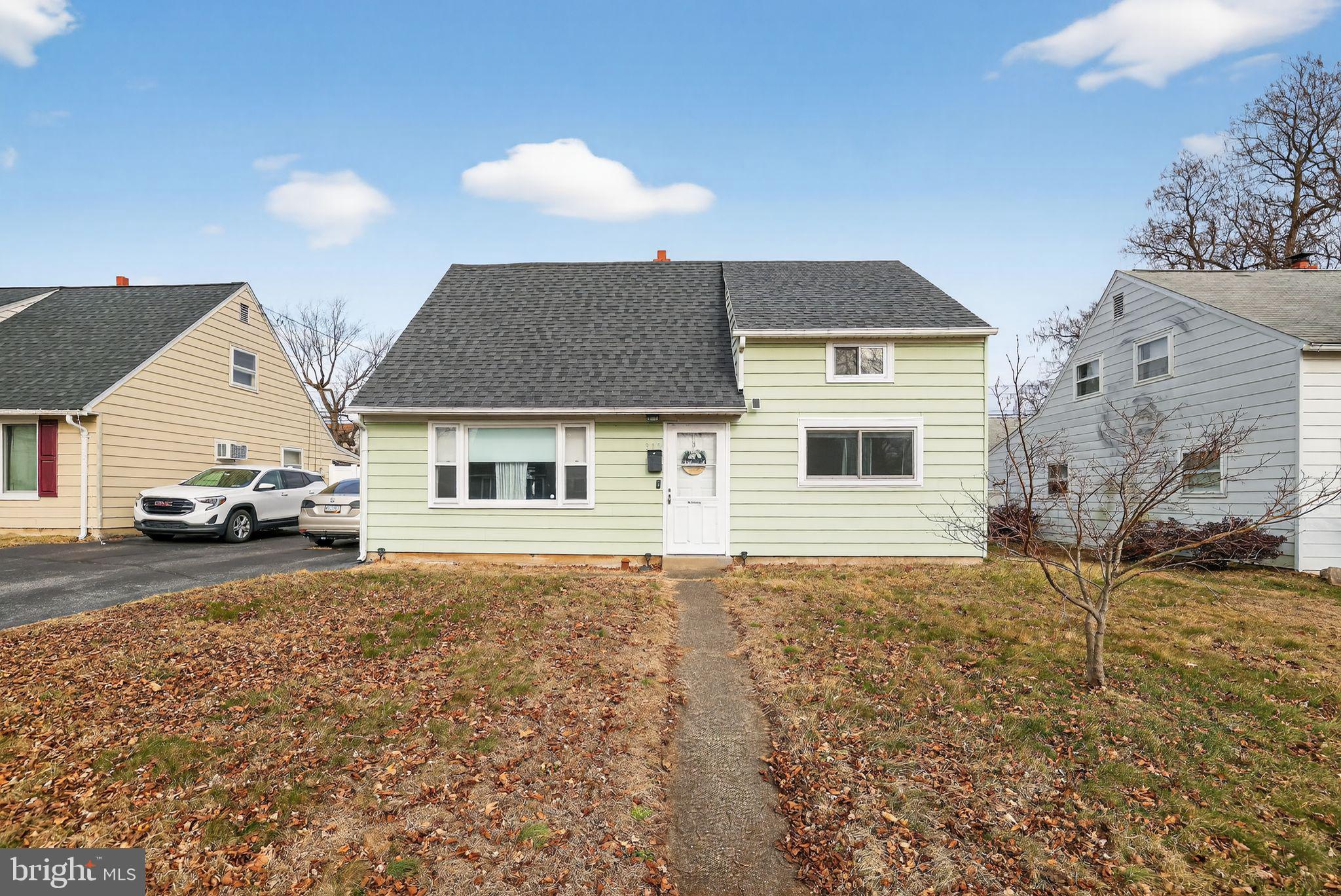 POTTSGROVE MANOR - Residential